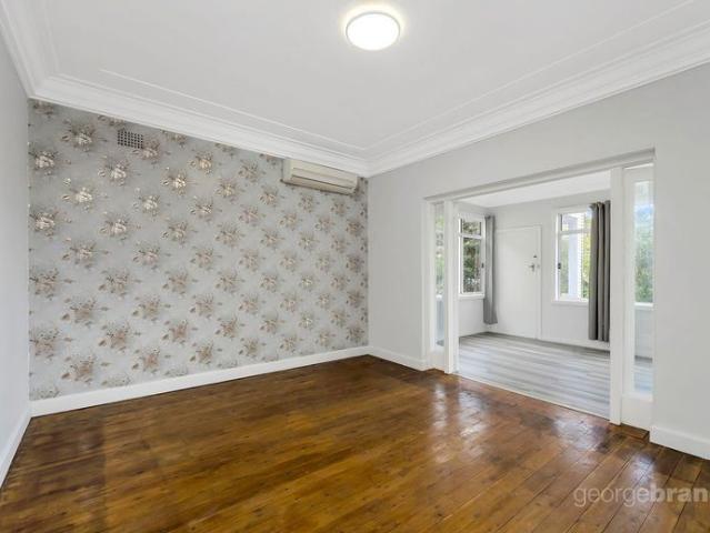 Flexible Family Living with Self Contained Flat