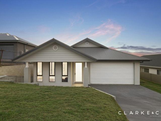 FLEXIBLE FAMILY LIVING WITH ROOM TO ADAPT!