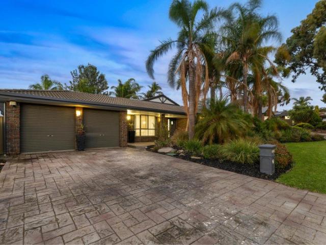 Flexible Family Living with Three Separate Living Areas!