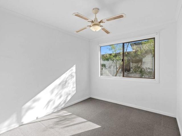 Flexible Family Living with Two Kitchens & Multiple Living Areas