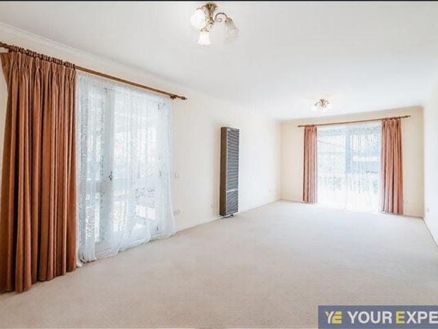Flexible Family Living with Two Separate Lounges