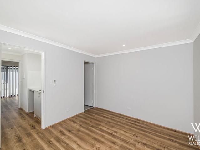 FLEXIBLE FLOOR PLAN WITH PARKING FOR ONE!