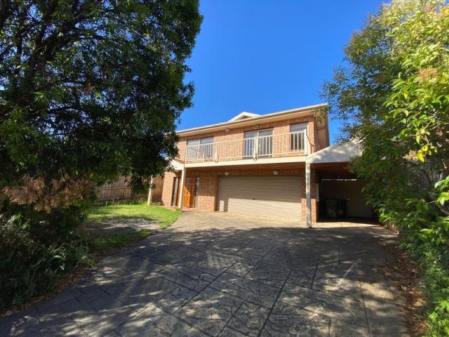Flexible layout in this large family home