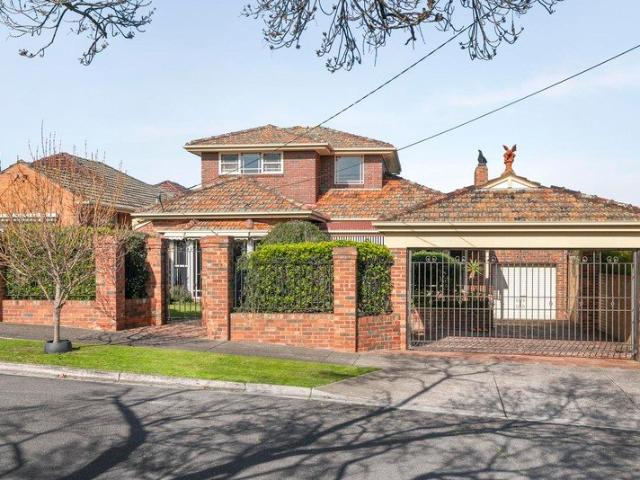 Flexible living in a revered Strathmore setting