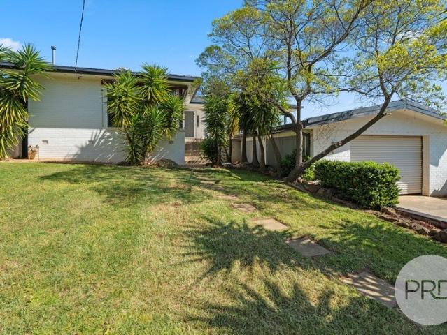 Flexible Living on a Generous 803sqm Block
