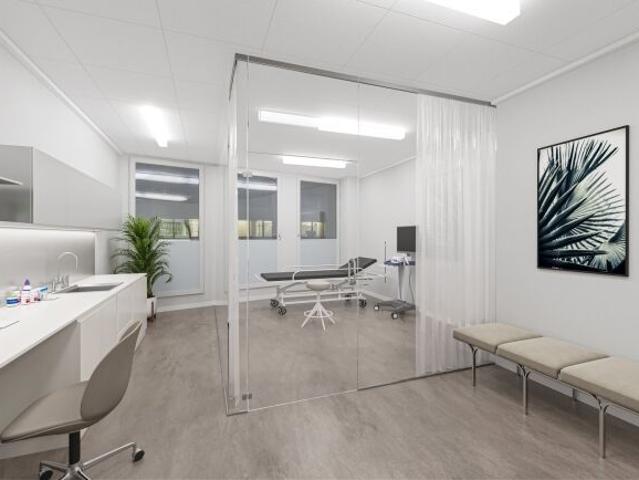 Flexible practice or office space 71 160 m² in a central location