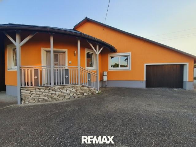 Flexibler Bungalow mit zwei Wohneinheiten auf großzügigem Grundstück Ideal für Kapitalanleger, Mehrgenerationenwohnen oder Eigennutzer mit zusätzlicher Mieteinnahme