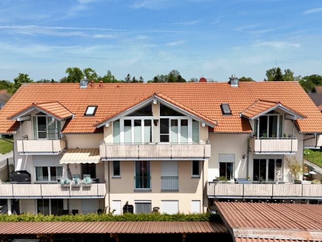 Flexibler DG Wohntraum: Große Einheit, evtl. in 2 Wohnungen teilbar! Bad Aibling Willing
