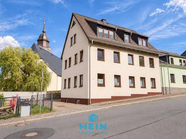 Flexibler Wohntraum in Neustädtel: Großzügige 2 Zimmer Wohnung mit Terrasse, Garage & Potenzial!