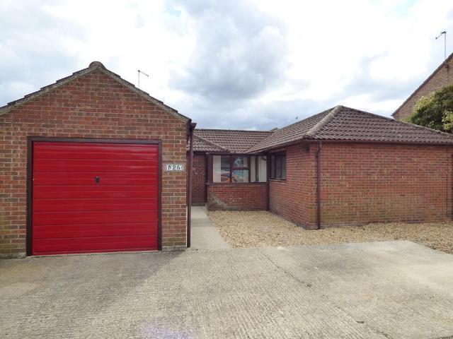 Fleet Close, Littleport, Ely 2 bed detached bungalow to rent £1,300 pcm £300 pw