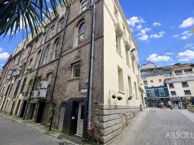 Fleet Street, Torquay TQ2, 1 bed flat to rent, £750 pcm | PrimeLocation