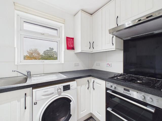 Fleetham Gardens, Lower Earley, Reading, Berkshire RG6, 2 bed maisonette to rent, £1,300 pcm | PrimeLocation