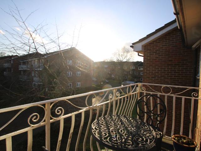 Fleetwood Close, Croydon CR0, 2 bed flat to rent, £1,650 pcm | PrimeLocation