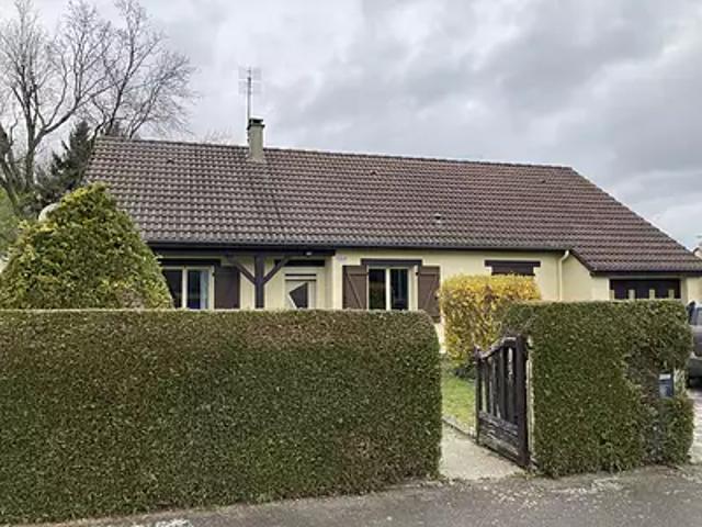 Flers 61100 Achat / Vente maison 6 pièces t6 au dernier étage cave