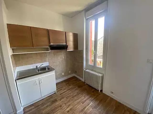 Flers 61100 Location appartement 2 pièces t2 au dernier étage