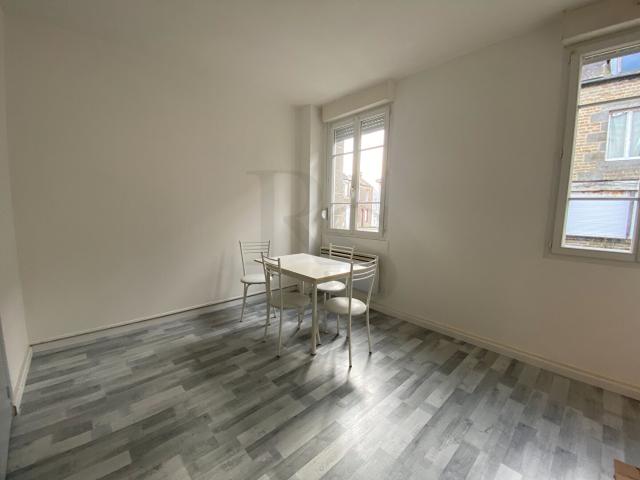 FLERS Location d'un studio