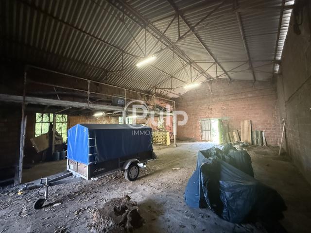 Opportunité à saisir: 2 maisons + 1 hangar 150 m2 + Dépendances + Jardin