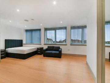 Flint Court, High Road, London N12, London, Studio to rent, £1,420 pcm | PrimeLocation