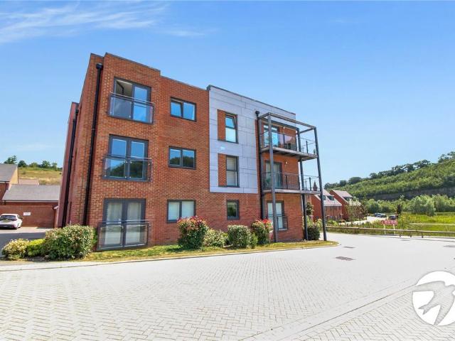 Flint Rise, Castle Hill, Ebbsfleet. 1 bed flat to rent £1,400 pcm £323 pw