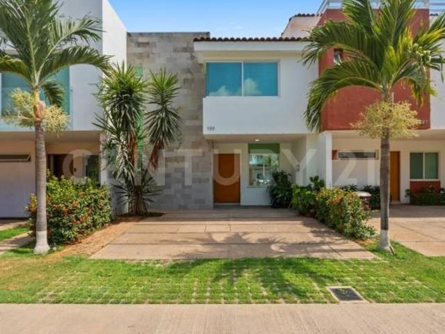 Fluvial casa en coto