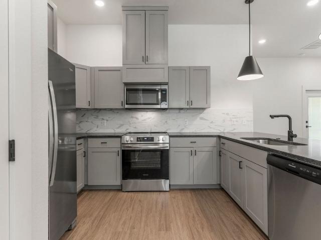 Flyway Crossings 2 Bedroom Home for Rent at 17450 E 41st St, Tulsa, OK 74134