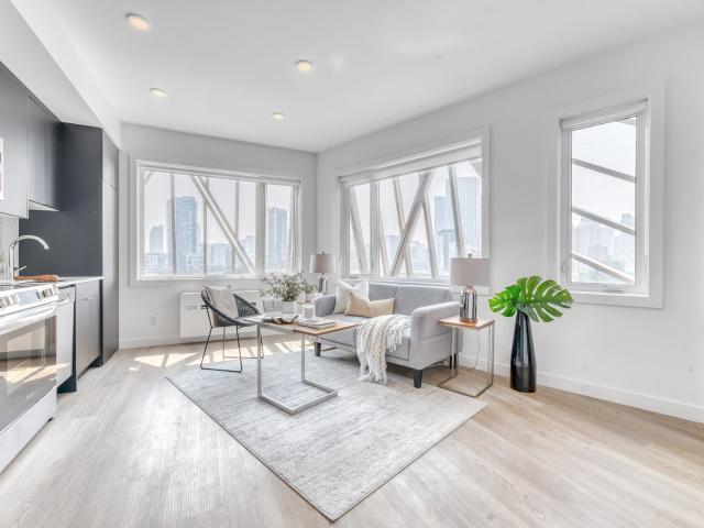 Flyover Residences NO LONGER AVAILALBE Unit 303: Plan B 1 bed/1 bath CORNER DOWNTOWN VIEW Apartment for Rent