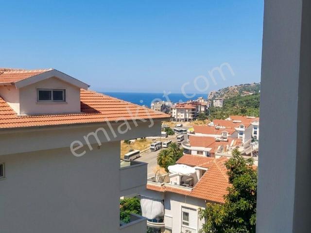 Fmk Real Estateden Cleopatra Uygun 3 Sitesinde Satılık 2+1