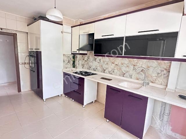Fsn Den Harika Konumda 80m2 Depolu 3 Balkonlu 3+1 Y.giriş