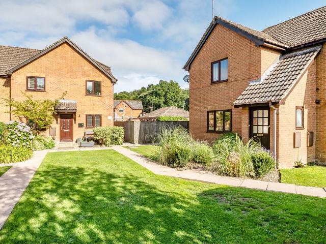 Froud Way, Corfe Mullen, Wimborne BH21, 1 bed flat to rent, £1,200 pcm | PrimeLocation