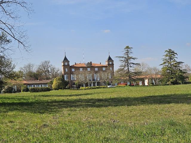 FROUZINS MAISON T5 dans parc privé