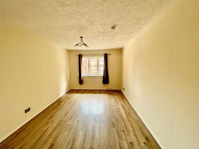 Frobisher Road, DA8, Kent