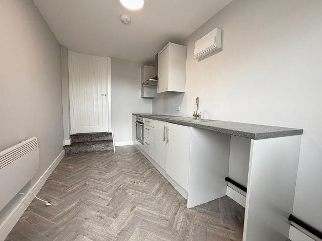 Frodingham Road, Scunthorpe 1 bed apartment to rent £525 pcm £121 pw