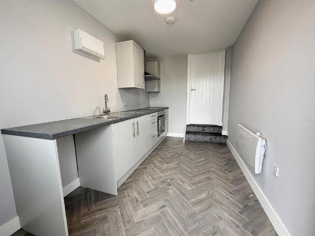 Frodingham Road, Scunthorpe 1 bed apartment to rent £525 pcm £121 pw