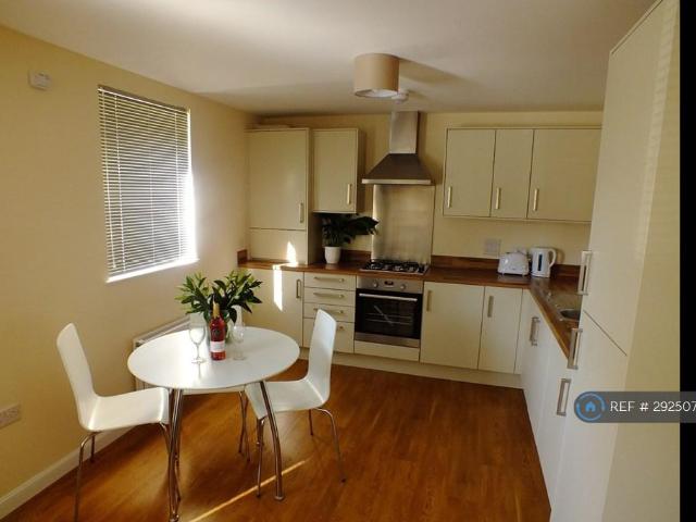 Froghall Terrace, Aberdeen, AB24 2 bed flat to rent £850 pcm £196 pw
