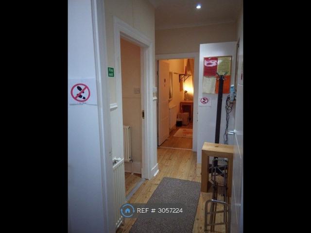 Froghall Road, Aberdeen AB24, 3 bed flat to rent, £950 pcm | PrimeLocation