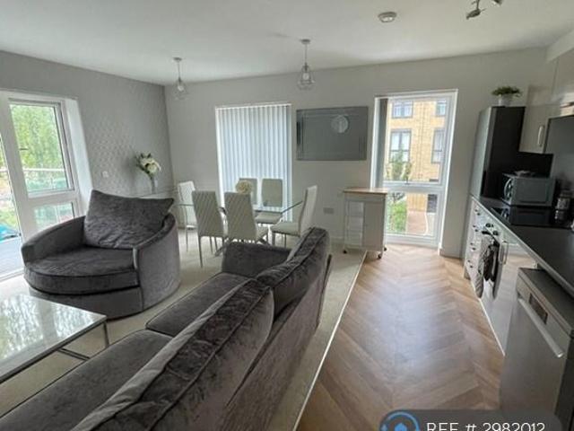 Frogmore Road, Hemel Hempstead, HP3 1 bed in a flat share to rent £650 pcm £150 pw