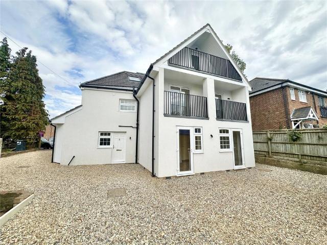 Frogmore, St. Albans, Hertfordshire, AL2 2 bed apartment to rent £1,600 pcm £369 pw