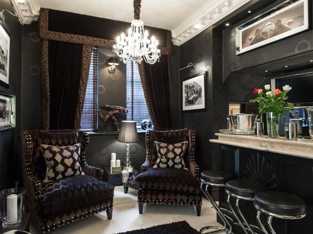 Frognal, Hampstead, London NW3 10 bed detached house to rent £30,333 pcm £7,000 pw
