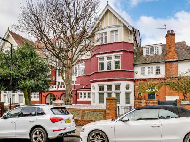 Frognal, Hampstead, NW3 3 bed apartment to rent £4,375 pcm £1,010 pw