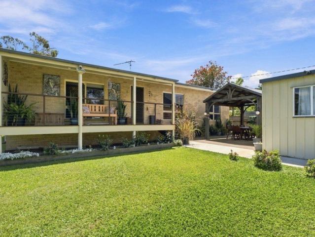 From Backyard BBQs to Days on the Water Live the Poona Dream!