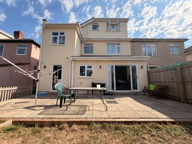 Frome Valley Road, Bristol BS16, 6 bed property to rent, £775 pcm | PrimeLocation
