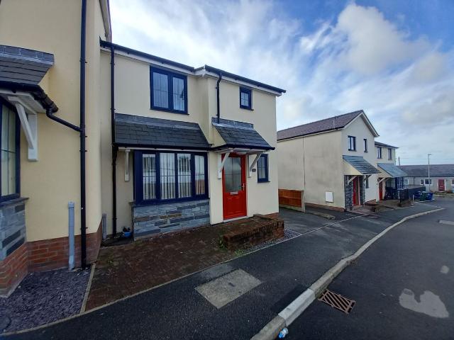 Fron Deg, Caernarfon LL54, 3 bed property to rent, £800 pcm | PrimeLocation