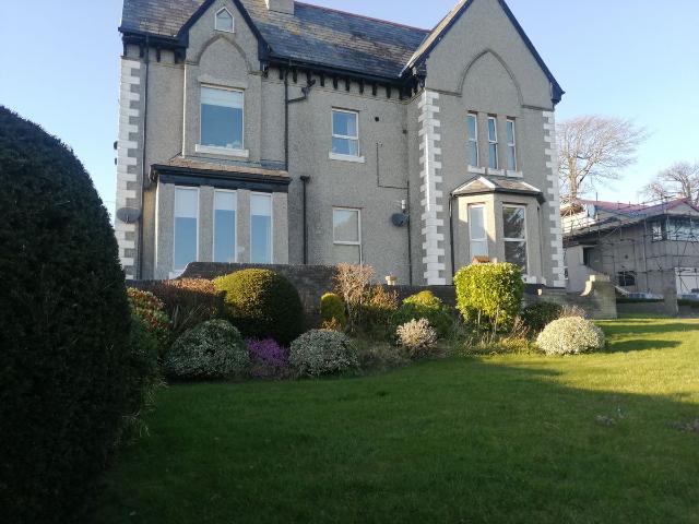 Fron Heulog, Menai Bridge LL59, 2 bed flat to rent, £875 pcm | PrimeLocation