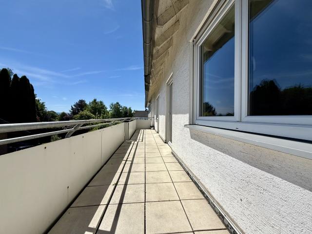 Fröndenberg Ardey: Taghelle Eigentumswohnung mit praktischem Schnitt, zwei Balkonen und Stellplatz!