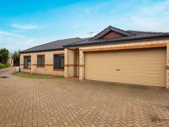 Front Villa in cul de sac location