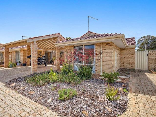 Front Villa Living with a Huge Private Garden!