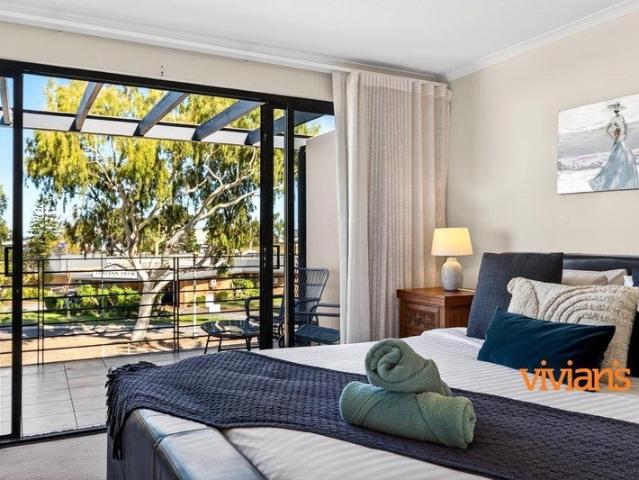Front Row Fremantle Living with Multiple Investment Opportunities