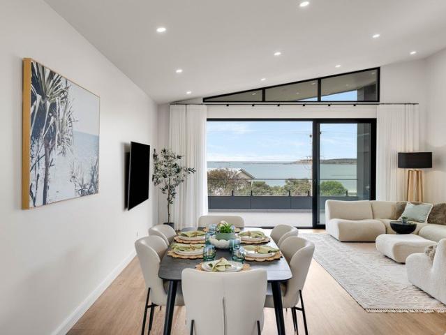 Front Row Ocean Outlooks, Seasonal Whale Watching & a Fleurieu Lifestyle to Match