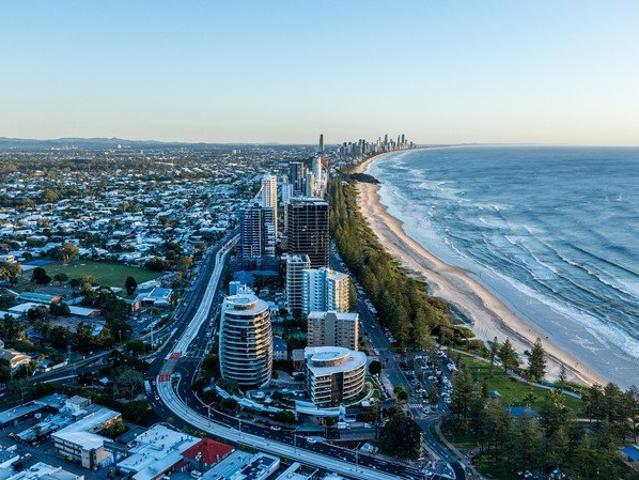 Front row living in the heart of Burleigh