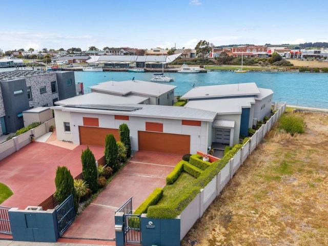 Front row to the Leven River Waterfront Living at it's Finest!